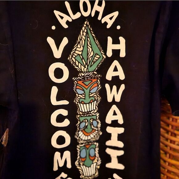 Volcom Hawaii Aloha Tiki shirt YS - Picture 2 of 5